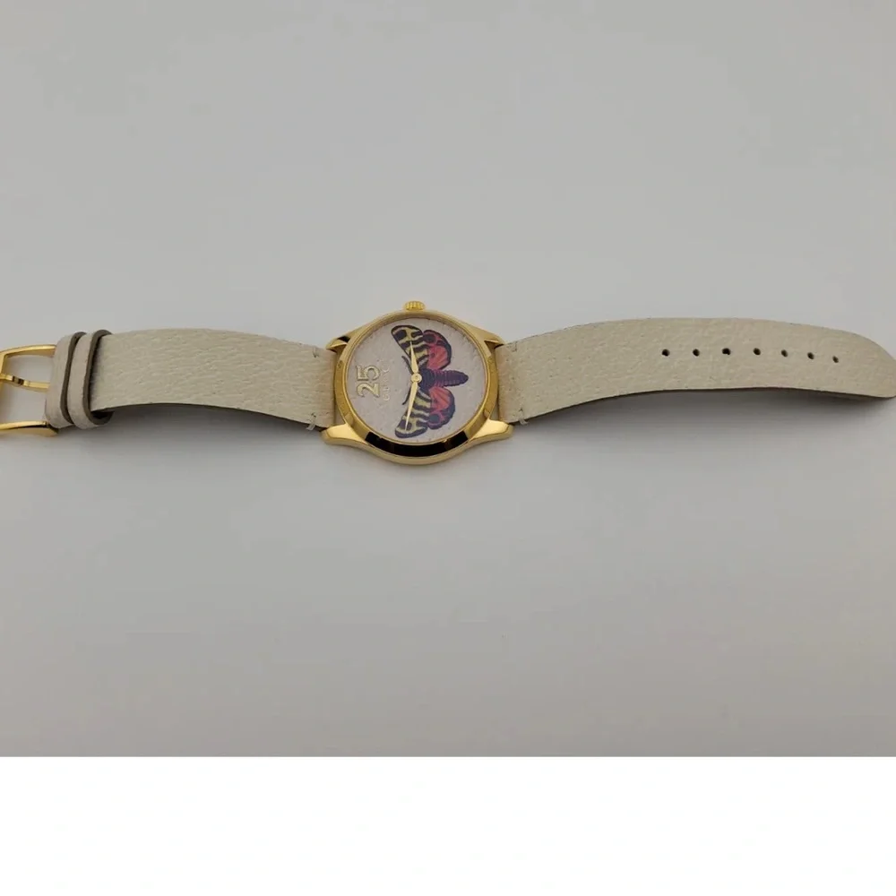 Gucci White Butterfly 🦋 Watch